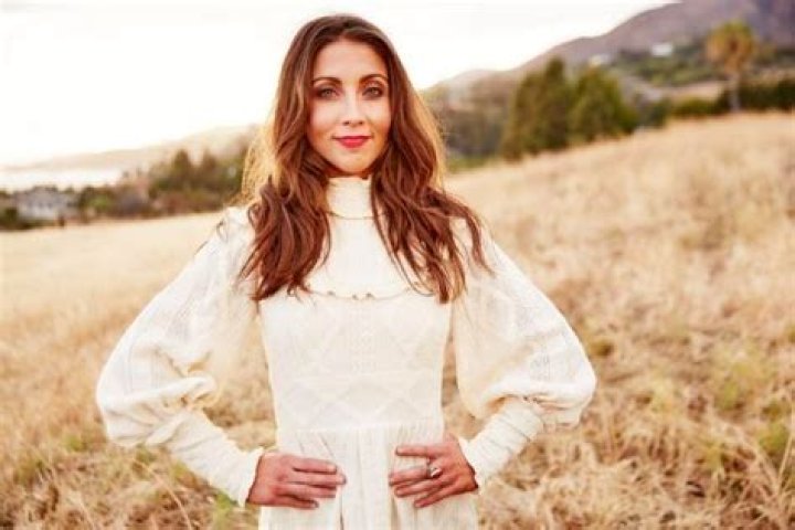 Is Mary on Storage Wars Married? Discover Her Life, Relationships, and More